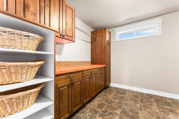 $1,175,000 | 8020 Upland Drive, Nampa, ID 83686