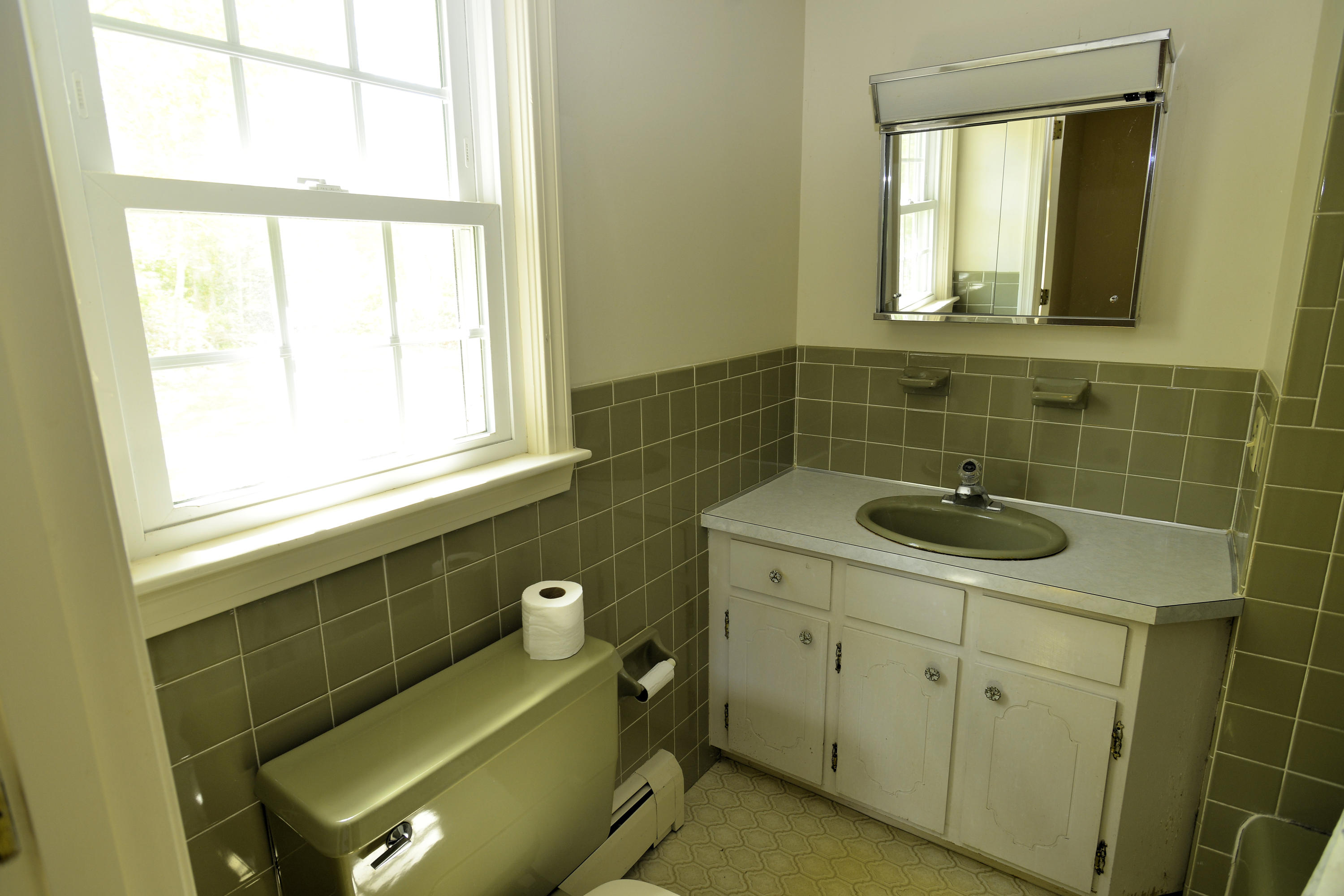 54 Sullivan Road West Yarmouth, MA 02673 - Photo 9 of 26 m bath
