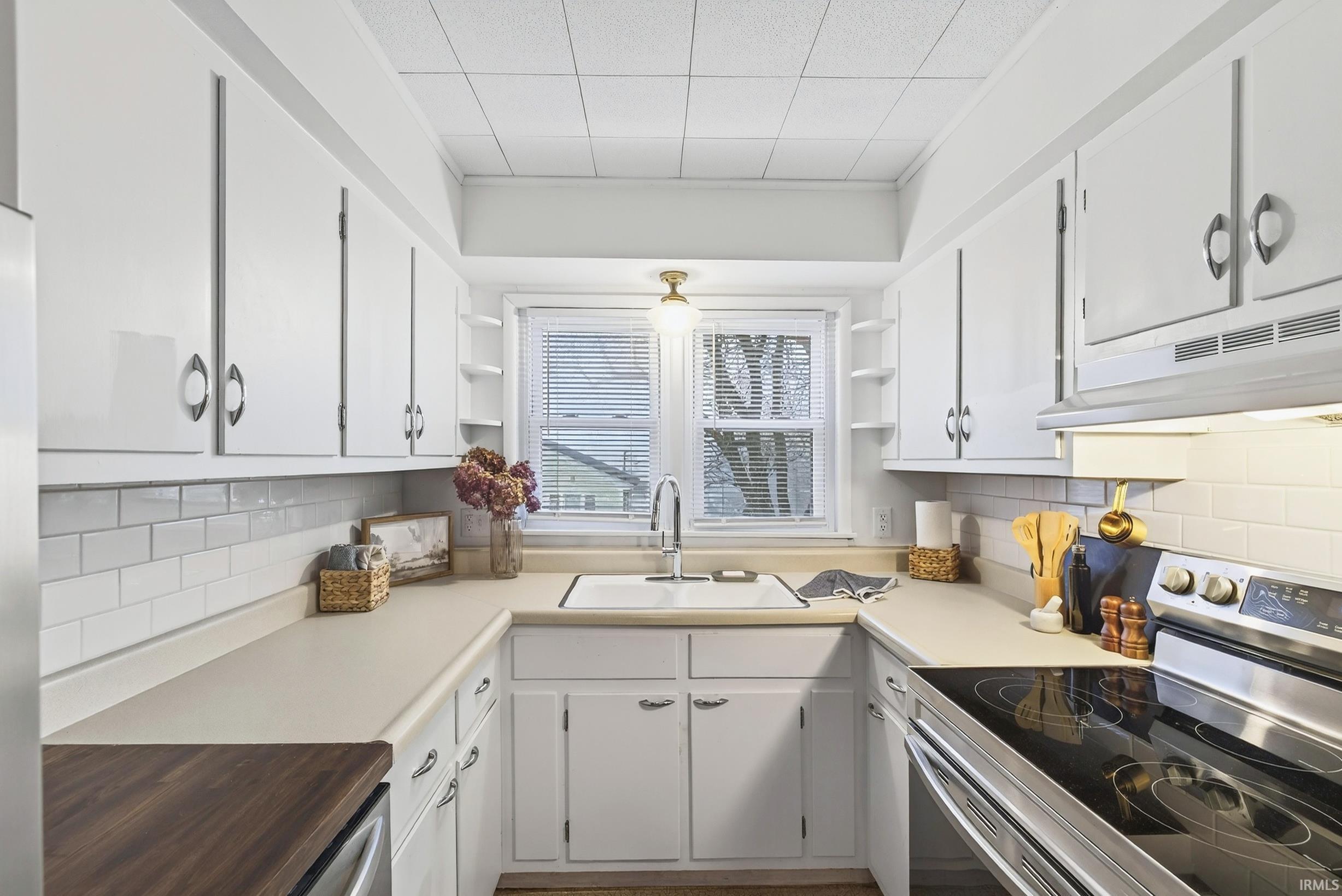 201 West Church Lane Bloomington, IN 47403 - Photo 2 of 21