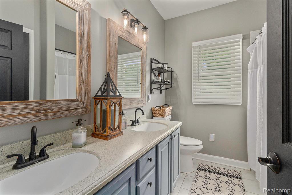 4645 Roya Trail Howell, MI 48843 - Photo 33 of 43
