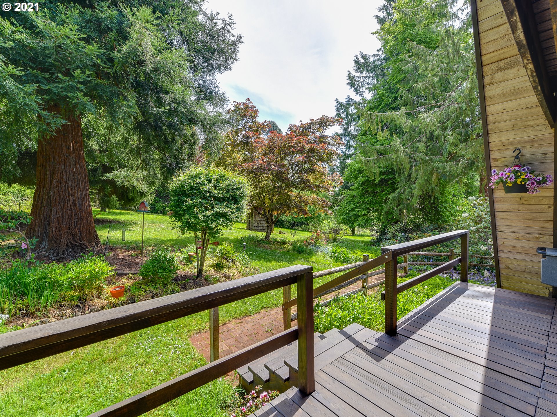 24125 Southeast Howlett Road Eagle Creek, OR 97022 - Photo 2 of 32 Gallery Image 2