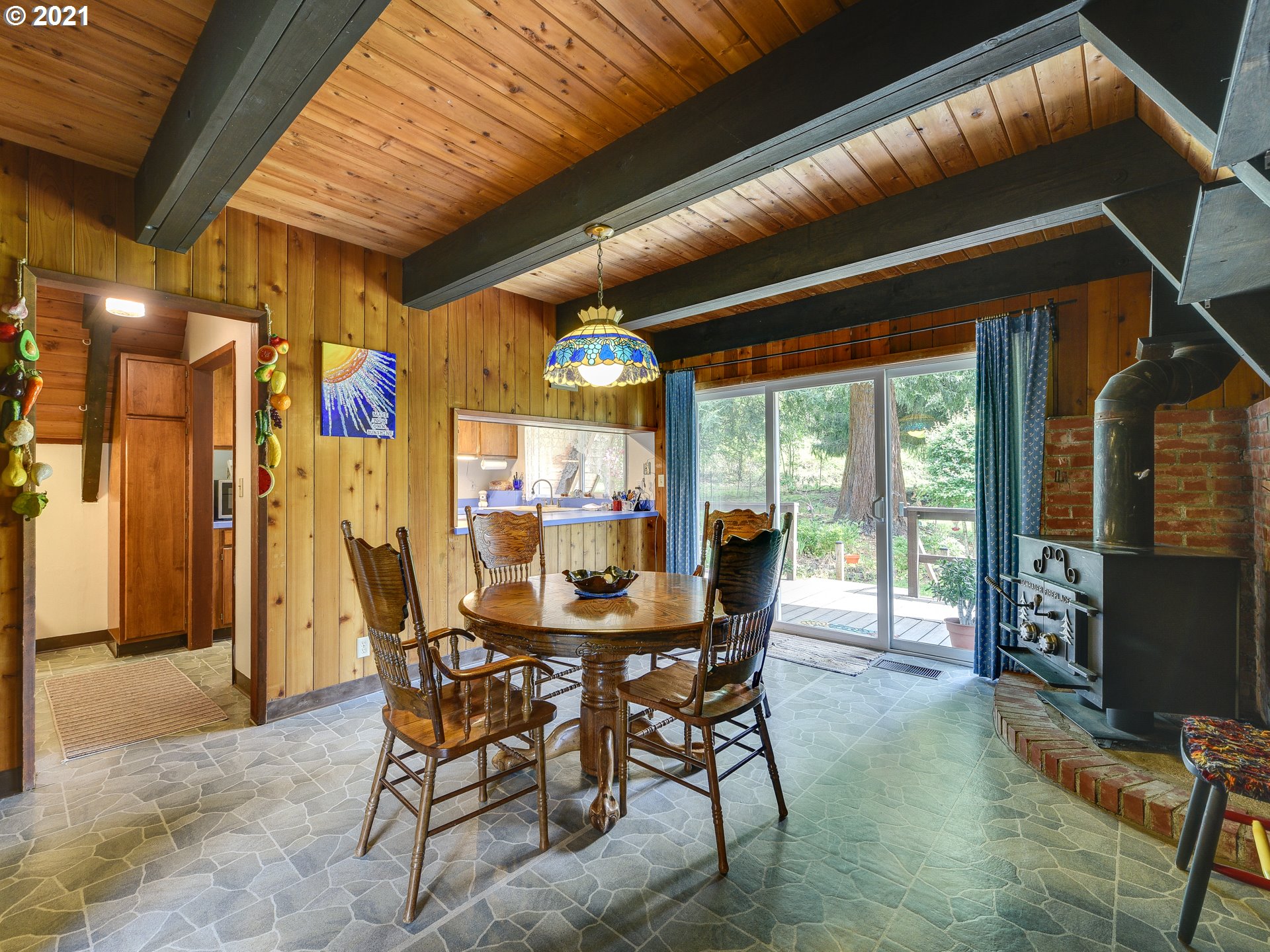 24125 Southeast Howlett Road Eagle Creek, OR 97022 - Photo 3 of 32 Gallery Image 3