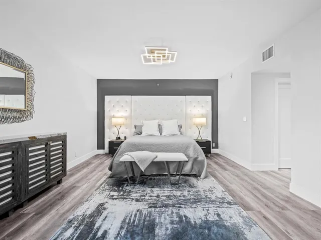 $12,000 | 1050 Seminole Drive, Unit 2A, Fort Lauderdale, FL 33304