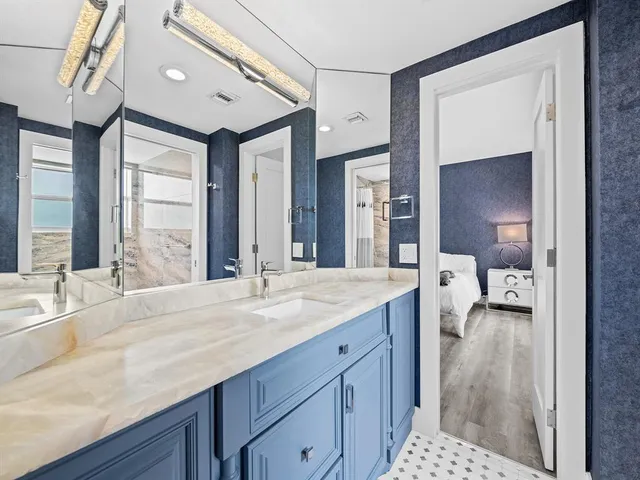 $12,000 | 1050 Seminole Drive, Unit 2A, Fort Lauderdale, FL 33304