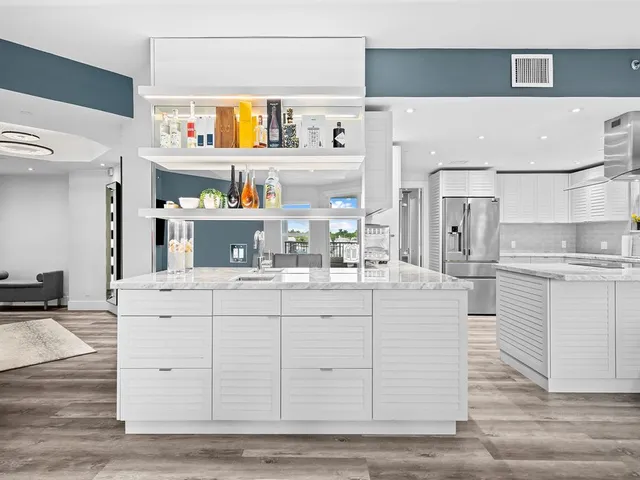 $12,000 | 1050 Seminole Drive, Unit 2A, Fort Lauderdale, FL 33304