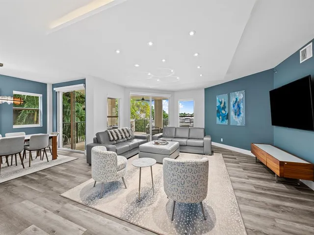 $12,000 | 1050 Seminole Drive, Unit 2A, Fort Lauderdale, FL 33304