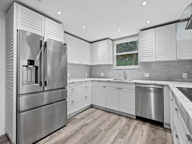 $12,000 | 1050 Seminole Drive, Unit 2A, Fort Lauderdale, FL 33304