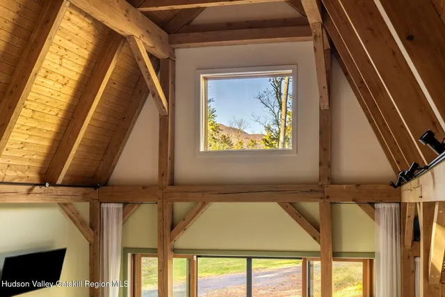 a view of an entryway