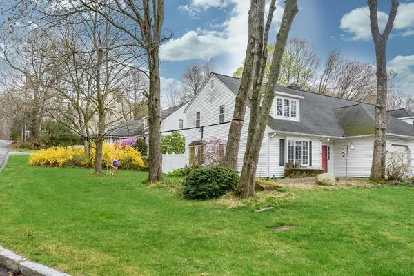 $3,800 | 10 Homeward Lane, Unit 10, Natick, MA 01760