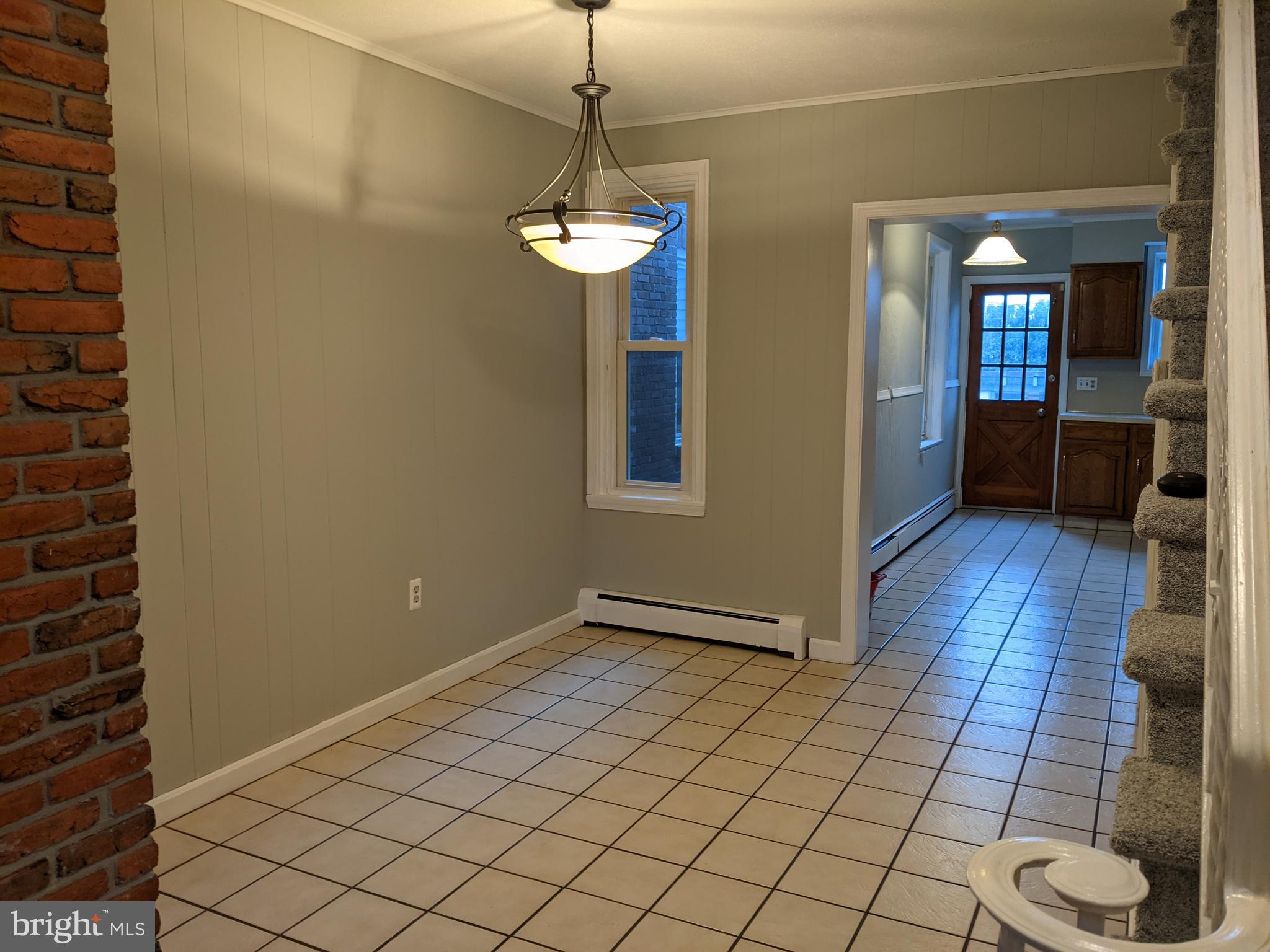 312 Summit Avenue West Reading, PA 19611 - Photo 5 of 15