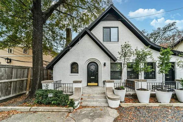 $1,595 | 2235 Welch Street, Houston, TX 77019