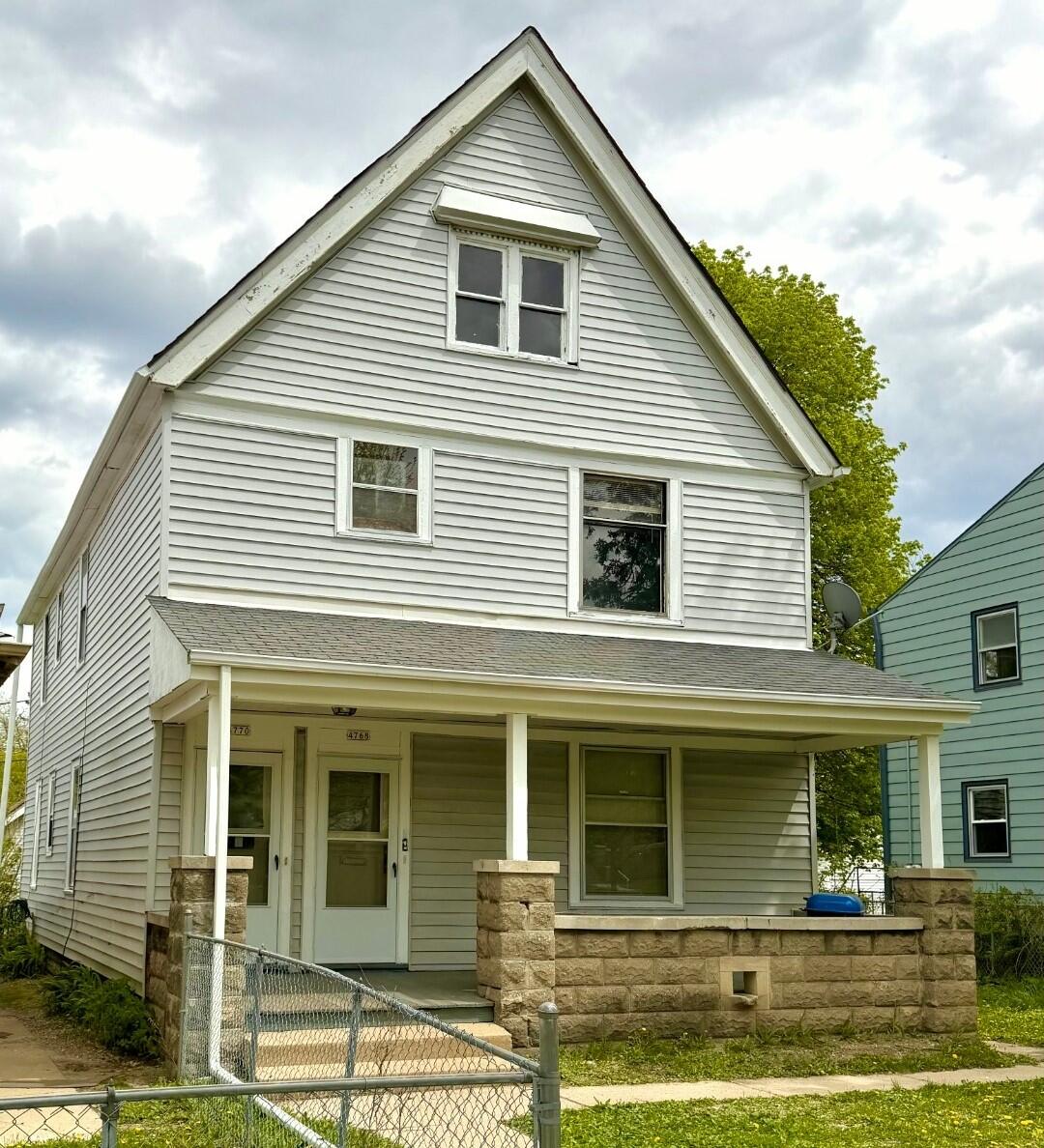 30th St (4768-4770 N) Front I