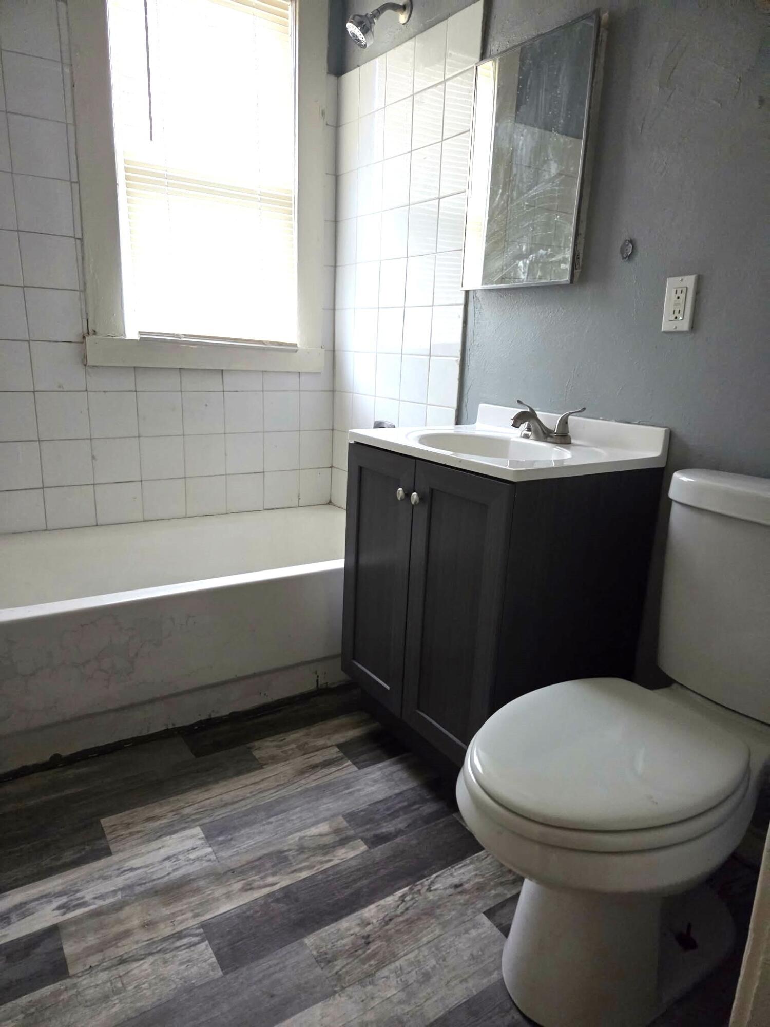 4768 North 30th Street, Unit 4770 Milwaukee, WI 53209 - Photo 6 of 24 wU1dnwdj