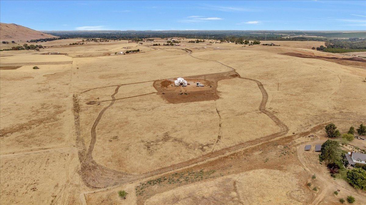 22654 Cobblestone Lane Sanger, CA 93657 - Photo 13 of 64 a view of an ocean beach