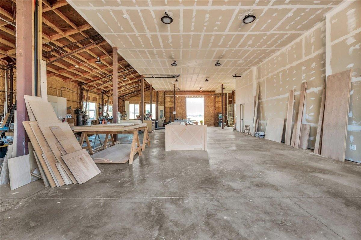 22654 Cobblestone Lane Sanger, CA 93657 - Photo 47 of 64