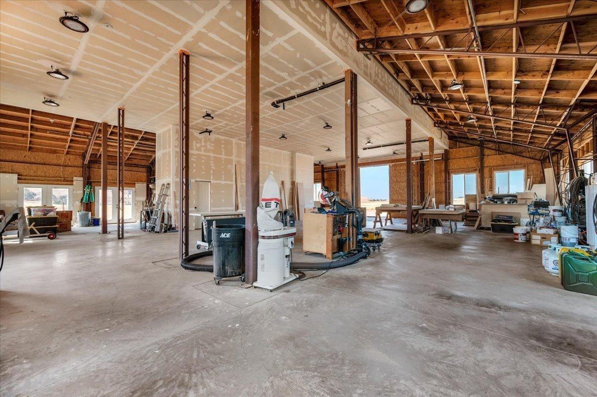 22654 Cobblestone Lane Sanger, CA 93657 - Photo 52 of 64 a view of a room with gym equipment