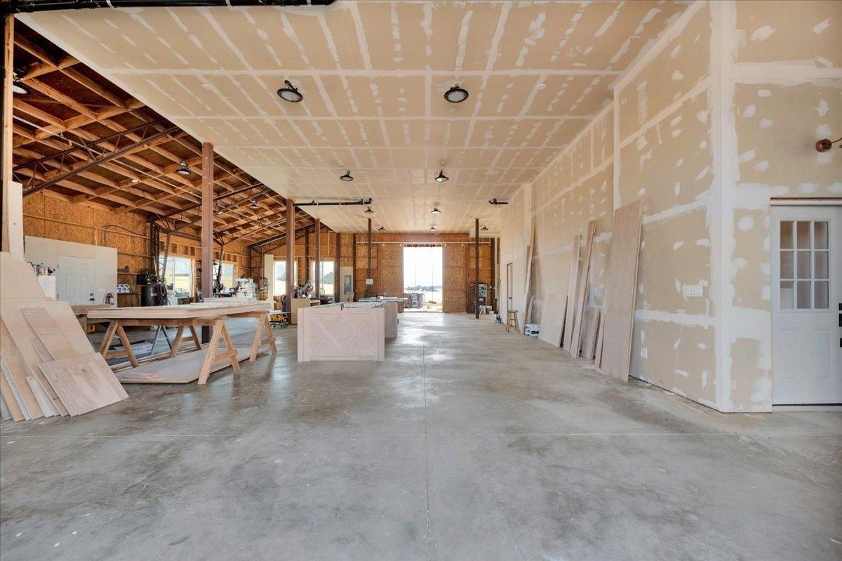 22654 Cobblestone Lane Sanger, CA 93657 - Photo 55 of 64 a view of a hallway with seating space