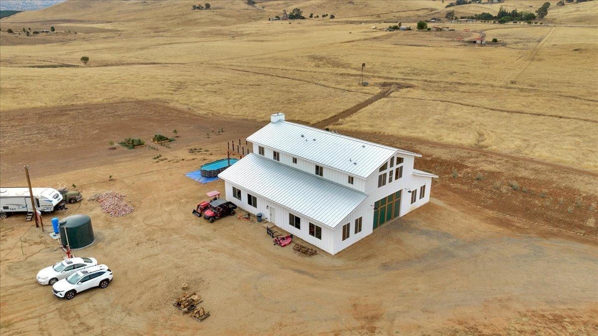 22654 Cobblestone Lane Sanger, CA 93657 - Photo 6 of 64