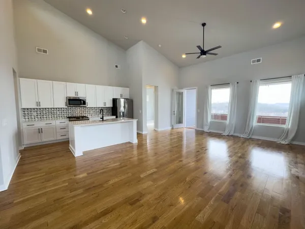 $726,400 | 1753 Boxwood Drive, Nashville, TN 37211