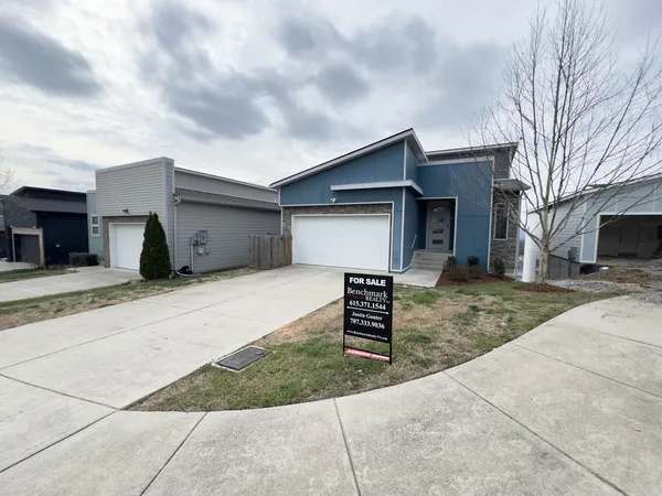 $726,400 | 1753 Boxwood Drive, Nashville, TN 37211