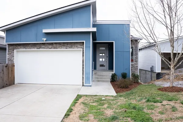 $726,400 | 1753 Boxwood Drive, Nashville, TN 37211
