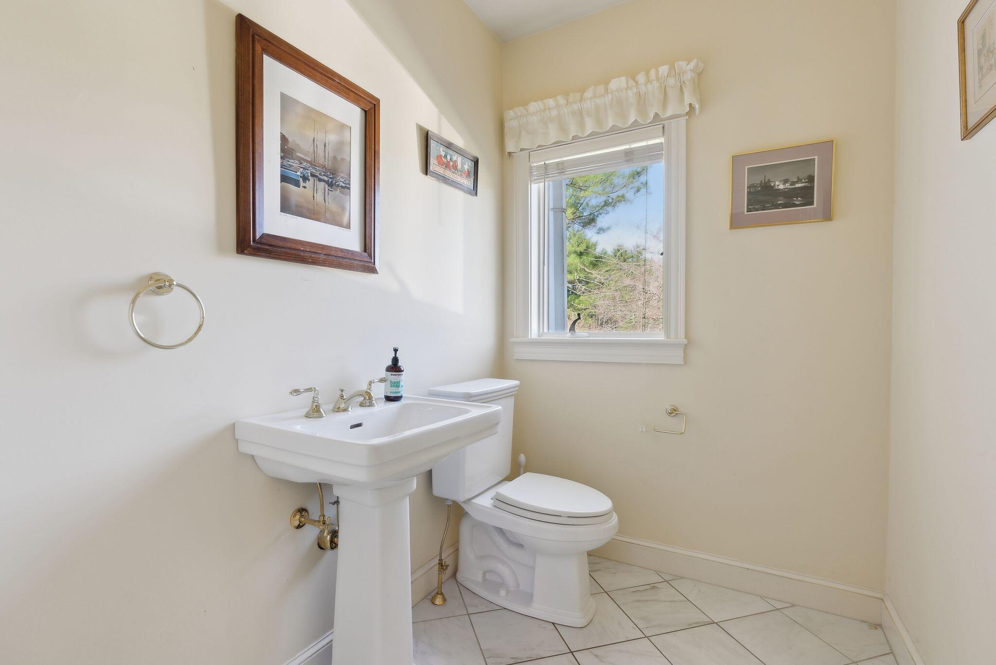 238 Hallowell Road Pownal, ME 04069 - Photo 25 of 95 40_DSC05413