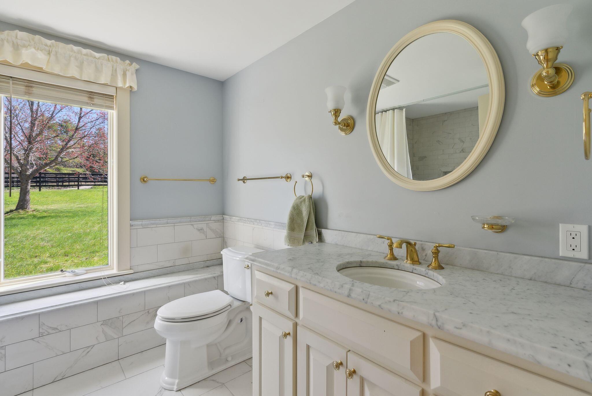 238 Hallowell Road Pownal, ME 04069 - Photo 39 of 95 59_DSC05528