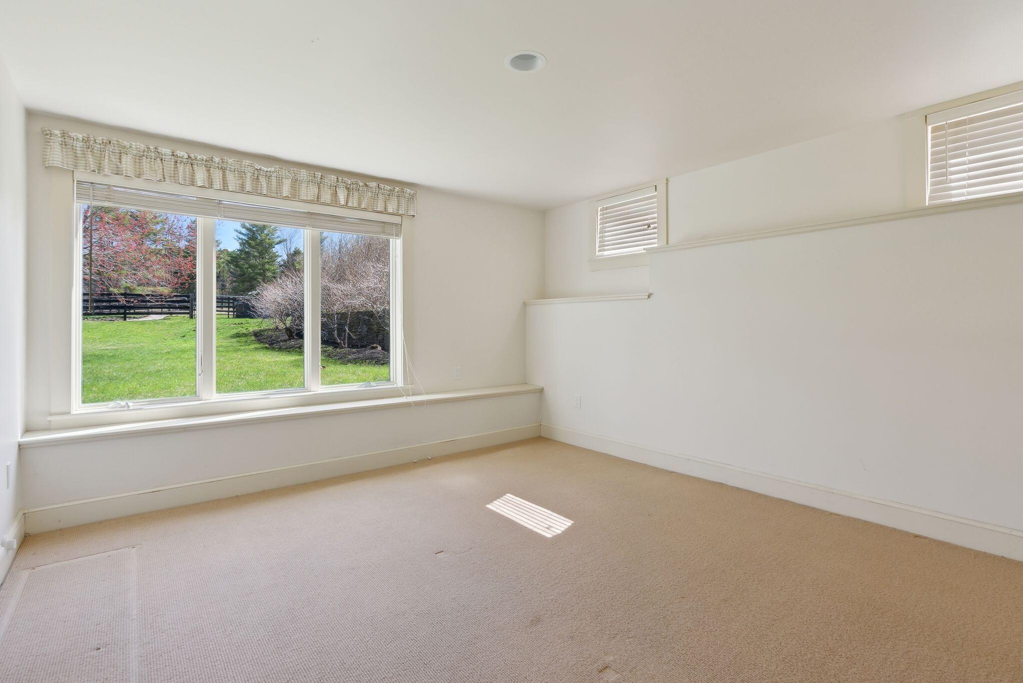 238 Hallowell Road Pownal, ME 04069 - Photo 41 of 95 61_DSC05538