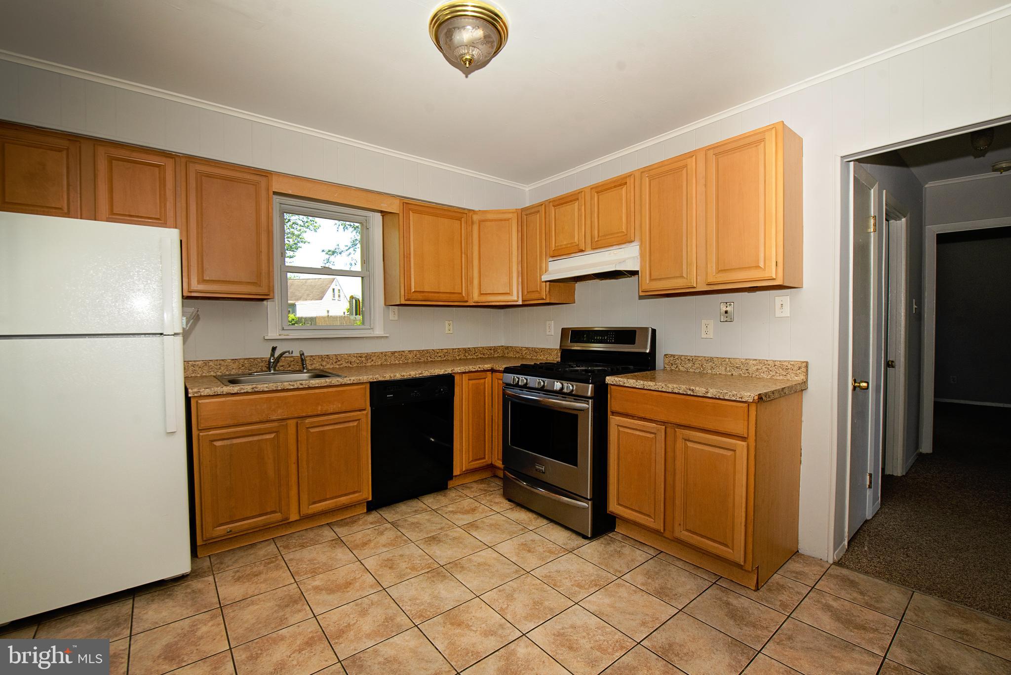 214 David Place Magnolia, NJ 08049 - Photo 3 of 16