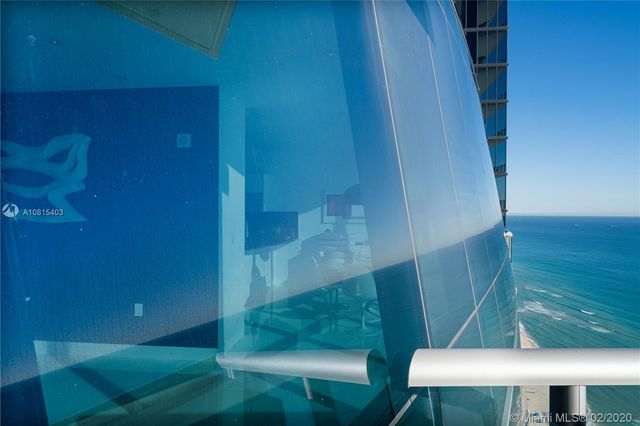 $4,100,000 | 17121 Collins Avenue, Unit 4605, Sunny Isles Beach, FL 33160