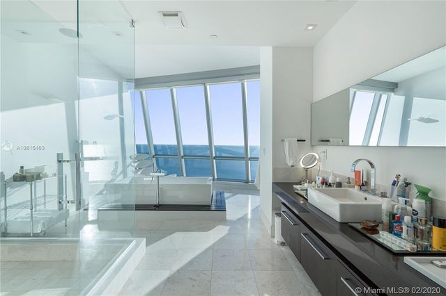 $4,100,000 | 17121 Collins Avenue, Unit 4605, Sunny Isles Beach, FL 33160