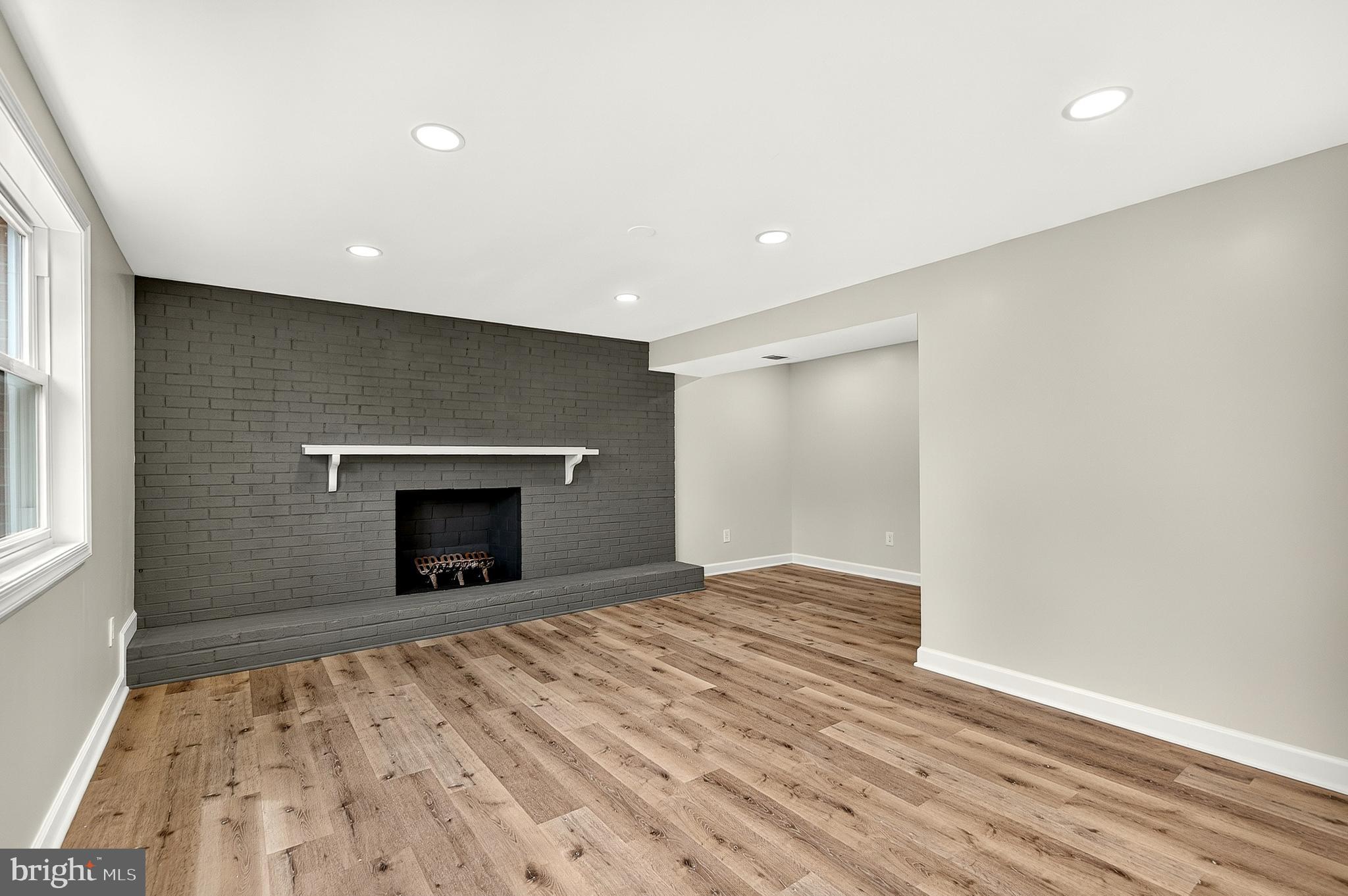 4016 Mapleton Drive Chantilly, VA 20151 - Photo 28 of 47 Gallery Image 28