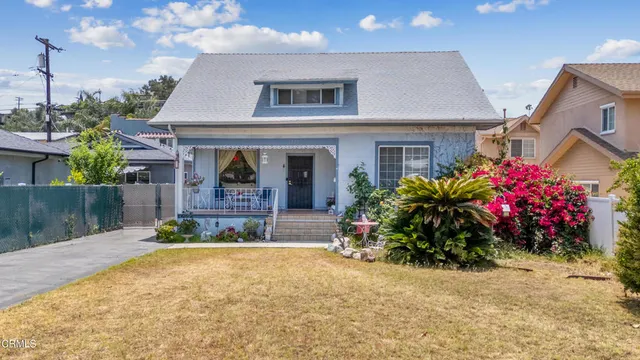 $935,000 | 1318 East Garfield Avenue, Glendale, CA 91205