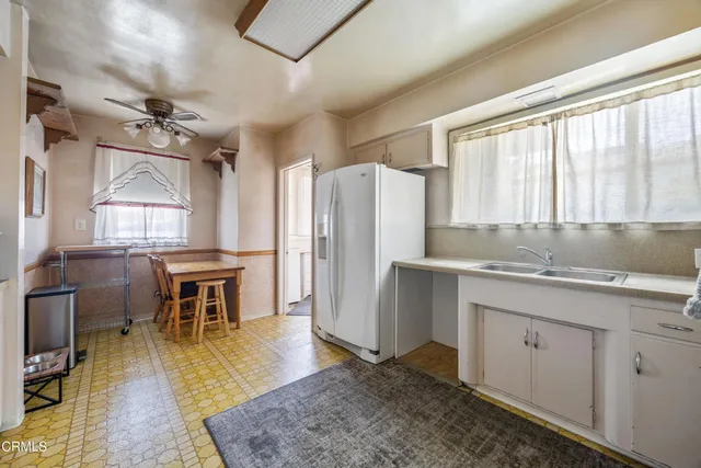 $935,000 | 1318 East Garfield Avenue, Glendale, CA 91205