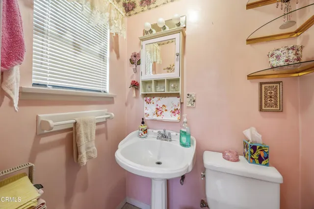 $935,000 | 1318 East Garfield Avenue, Glendale, CA 91205