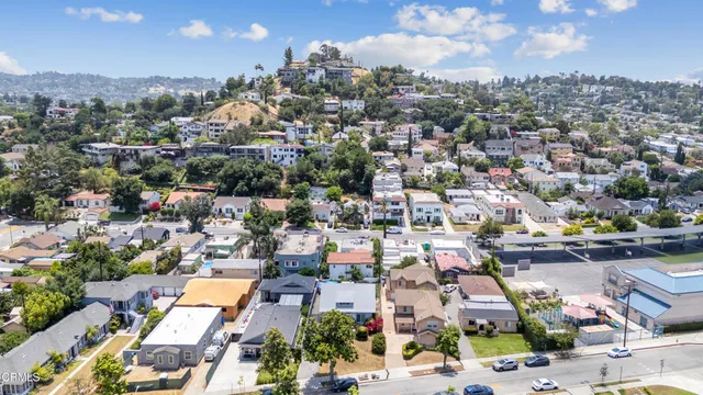 $935,000 | 1318 East Garfield Avenue, Glendale, CA 91205