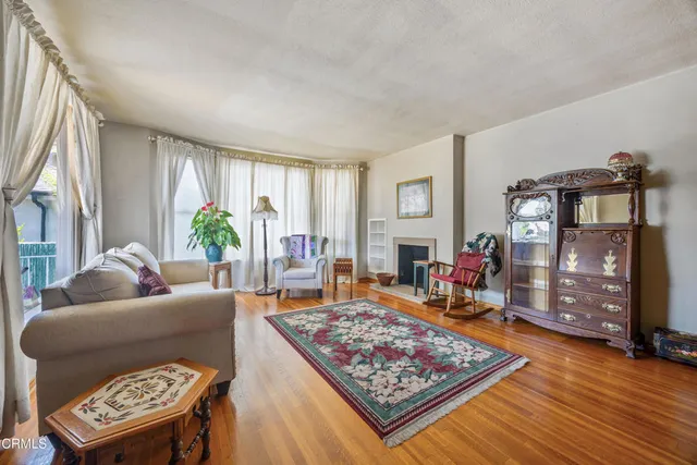 $935,000 | 1318 East Garfield Avenue, Glendale, CA 91205