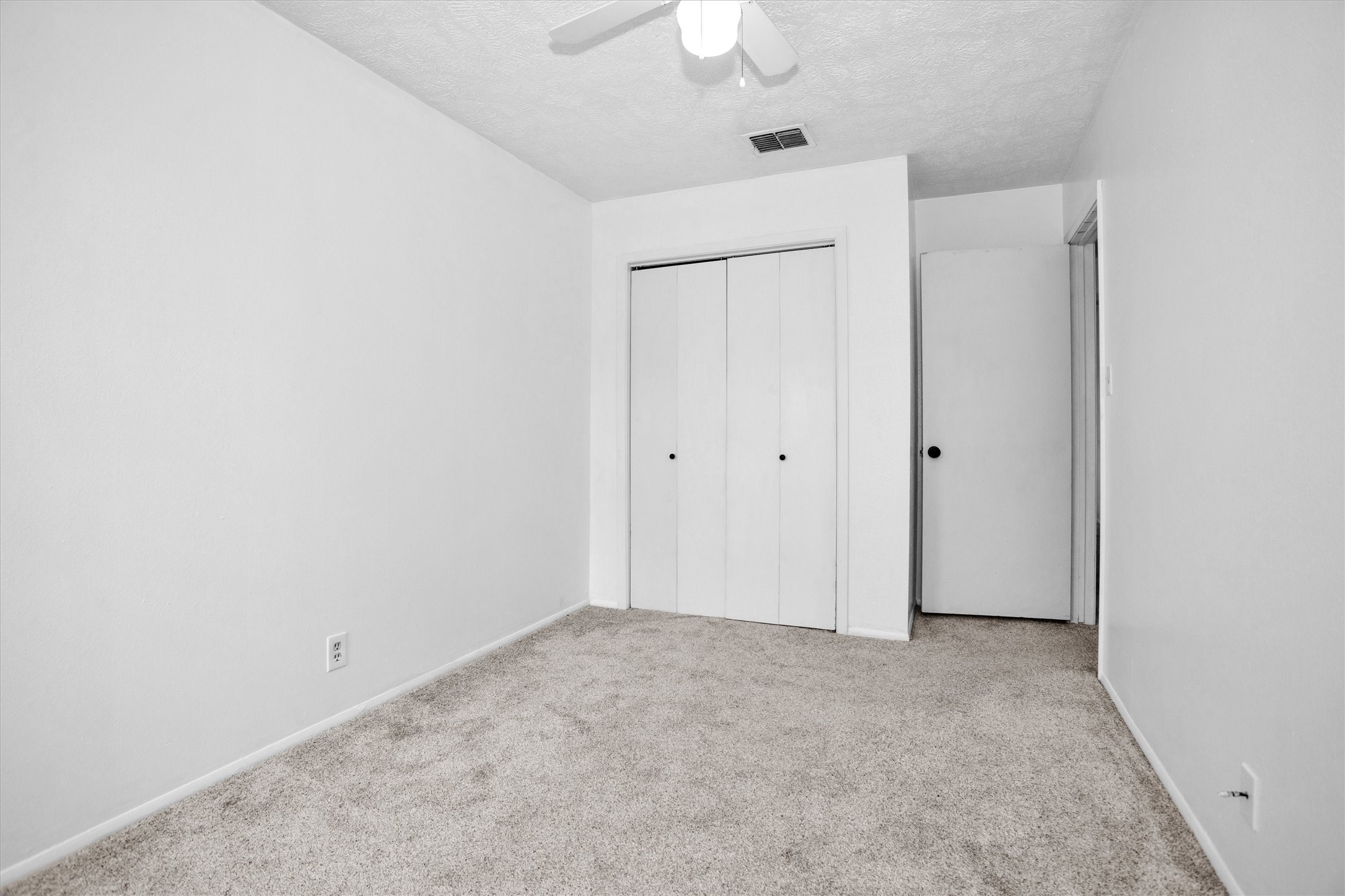 9541 Clanton Street Houston, TX 77080 - Photo 38 of 44 a view of an empty room