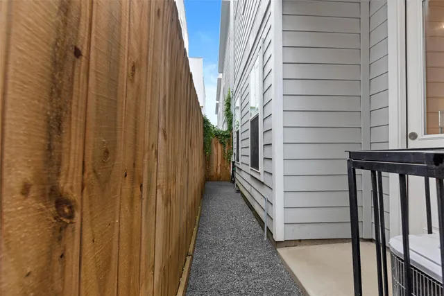 $1,975 | 847 Rachel Street, Unit D, Houston, TX 77091