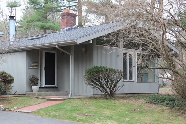 48 Farm Road Sherborn, MA 01770 - Photo 1 of 29 Gallery Image 1