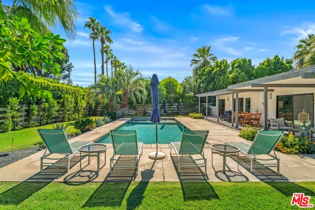 $1,150,000 | 544 North Tercero Circle, Palm Springs, CA 92262