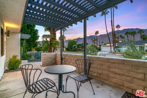 $1,150,000 | 544 North Tercero Circle, Palm Springs, CA 92262
