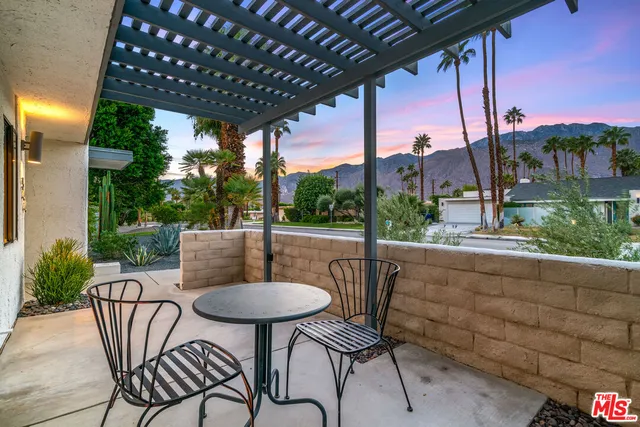 $1,150,000 | 544 North Tercero Circle, Palm Springs, CA 92262