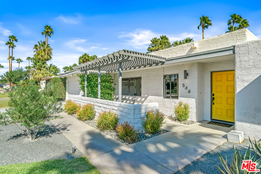544 North Tercero Circle Palm Springs, CA 92262 - Photo 6 of 75