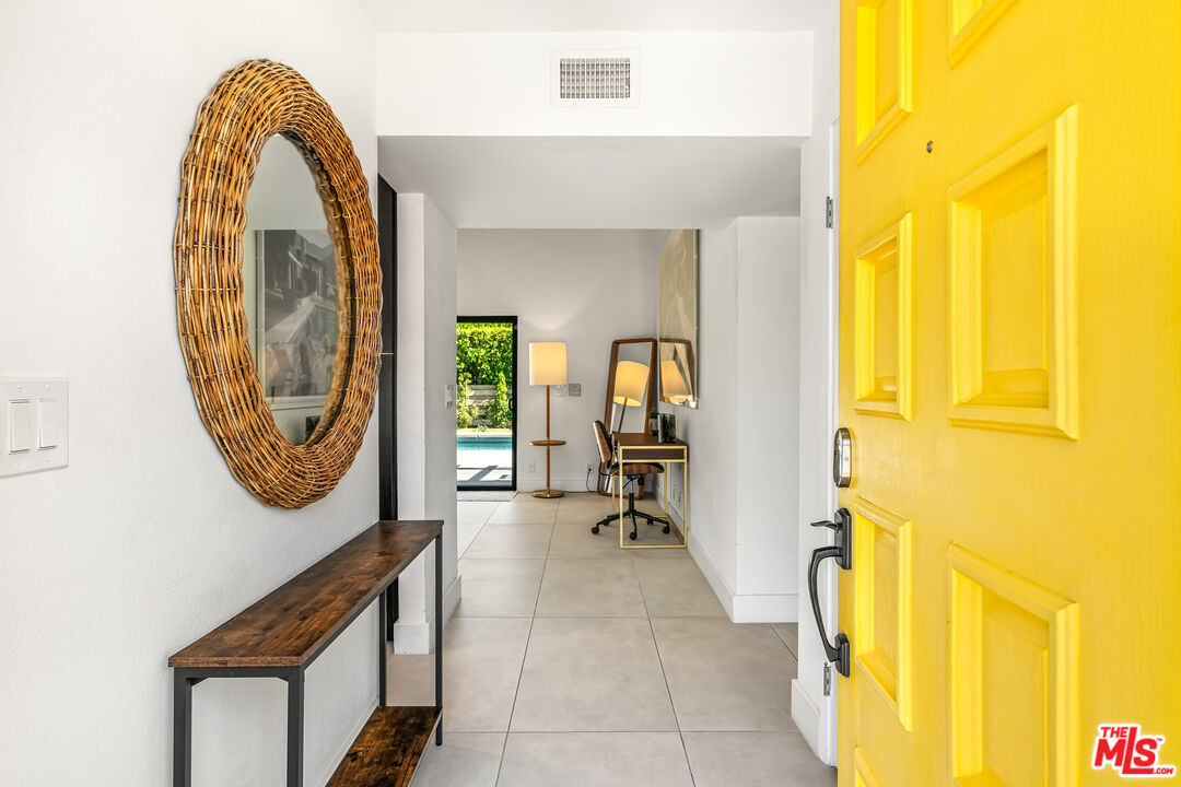 544 North Tercero Circle Palm Springs, CA 92262 - Photo 8 of 75