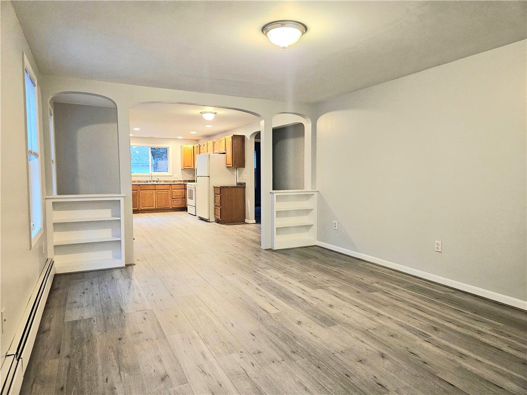 82 Wood Street Coventry, RI 02816 - Photo 4 of 28