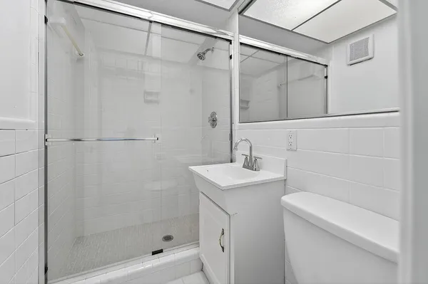 $215,000 | 331 Tequesta Drive, Unit 224, Tequesta, FL 33469