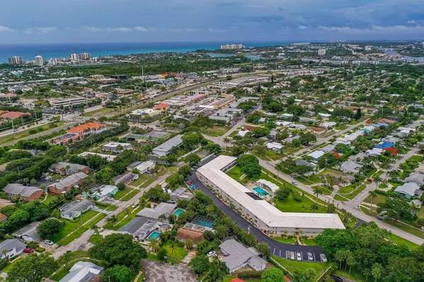 $215,000 | 331 Tequesta Drive, Unit 224, Tequesta, FL 33469