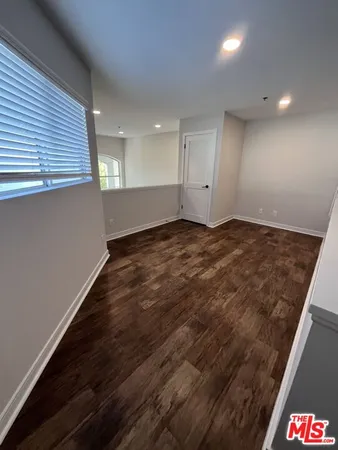 $3,782 | 7660 Beverly Boulevard, Unit 408, Los Angeles, CA 90036
