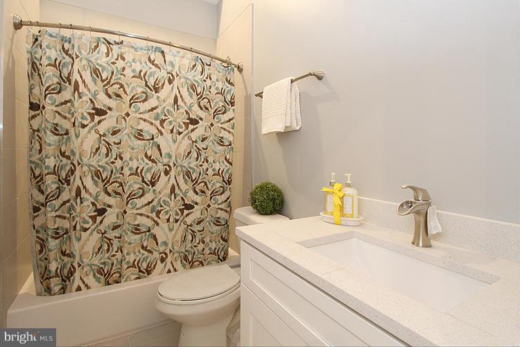 2012 D Street Northeast, Unit 2 Washington, DC 20002 - Photo 11 of 17 Bath